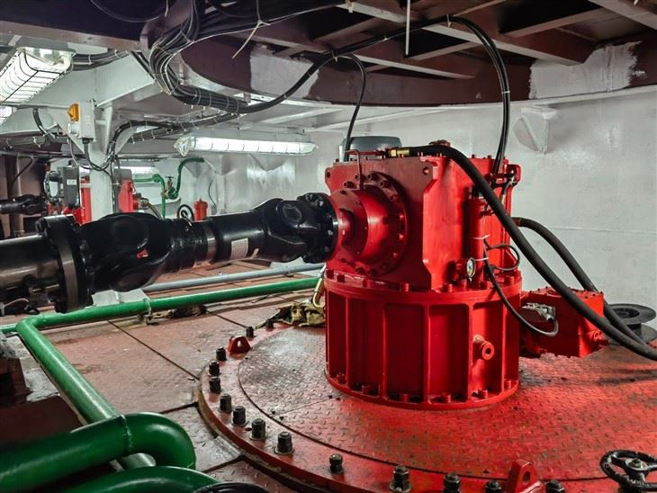 Rmrs Certificated Marine Propulsion With Well Mounted Azimuth Thruster best